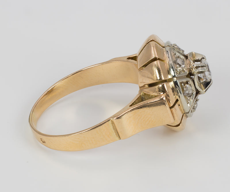 Vintage gold ring with brilliant cut diamond and rosettes, 1940s
