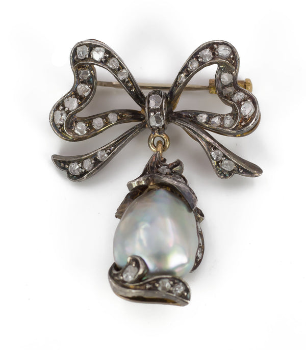 Antique gold and silver brooch with diamond rosettes and scaramazza pearl, 1920s