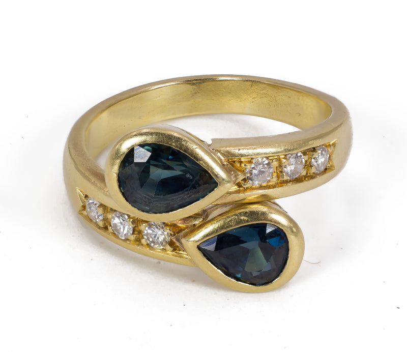 Anello vintage in oro 18k con zaffiri e diamanti,  anni 70