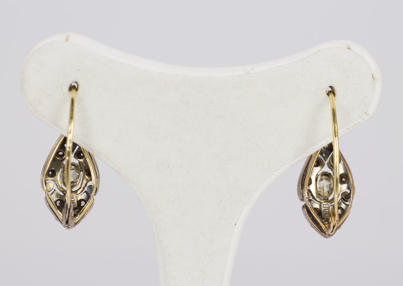 Orecchini antichi in oro 18k e argento con rosette di diamante, primi del '900