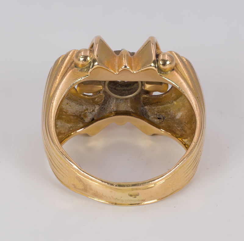 Vintage 18k gold ring with central diamond, 1940s