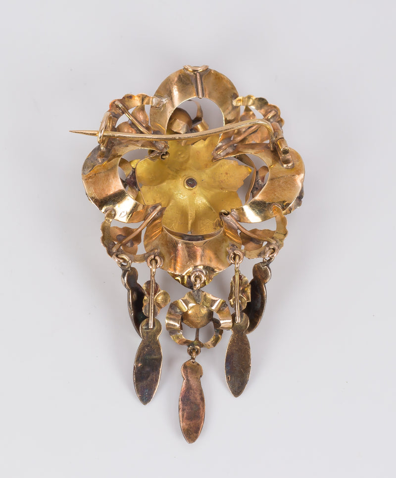 Spilla antica in oro con diamanti taglio rosetta, fine '800