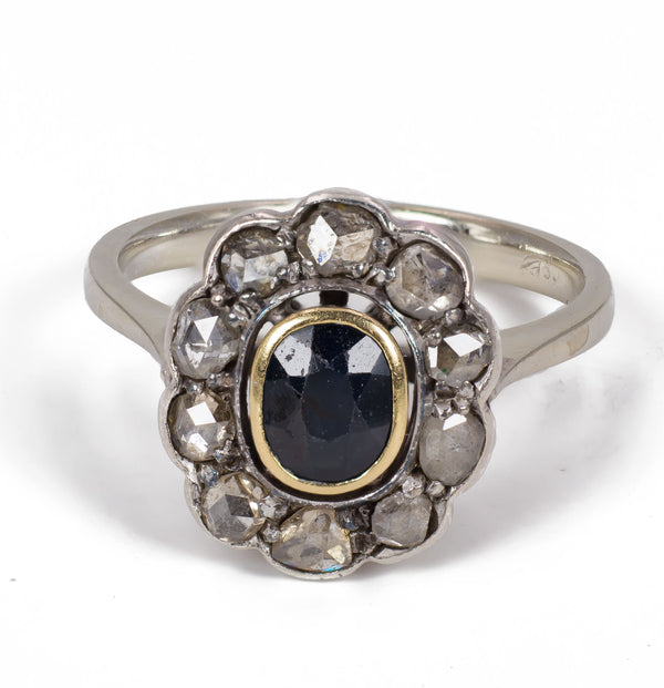 Bague saphir vintage en or blanc 18 carats avec rosettes de diamants, 1940