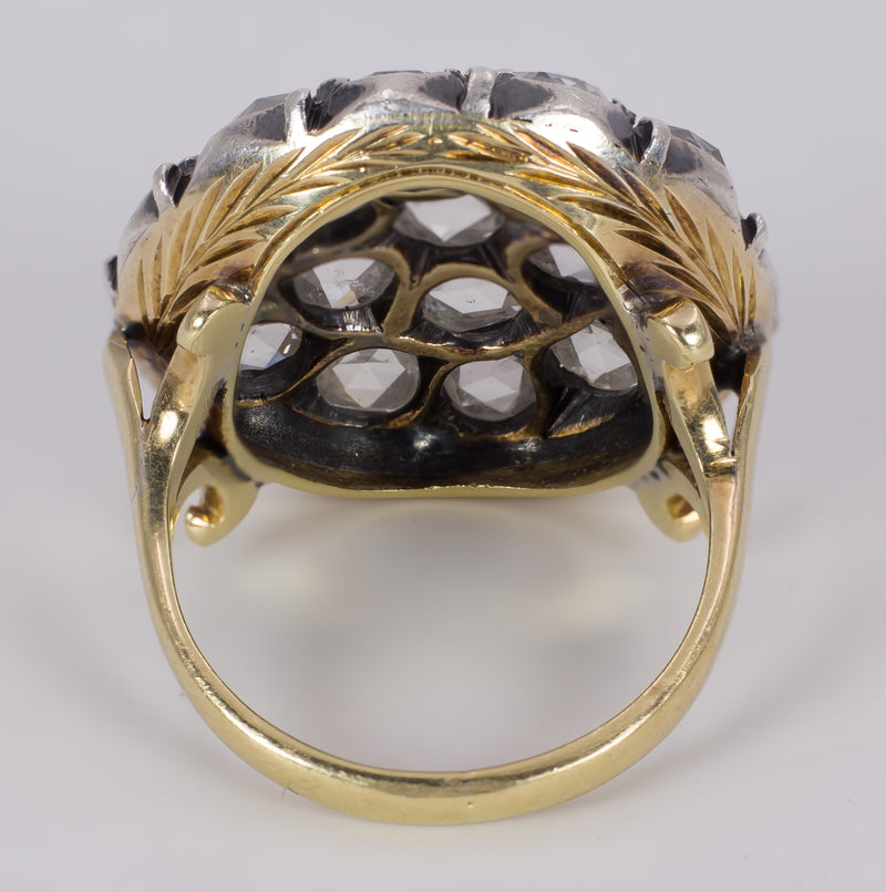 Anello antico a toppa in oro e argento con diamanti taglio rosetta (4ct circa) , primi del '900