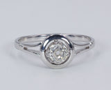 Vintage ring in 18K gold with central diamond (0.45ct) old cut, 1940s