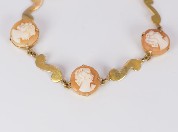 Vintage 9k gold bracelet with cameos on shell, 1950s