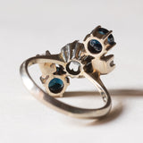 Vintage Ring aus 18 Karat Weißgold mit Aquamarin (ca. 0.50 ct), Saphiren (ca. 1 ctw) und Diamanten (ca. 0.12 ctw), 70er Jahre