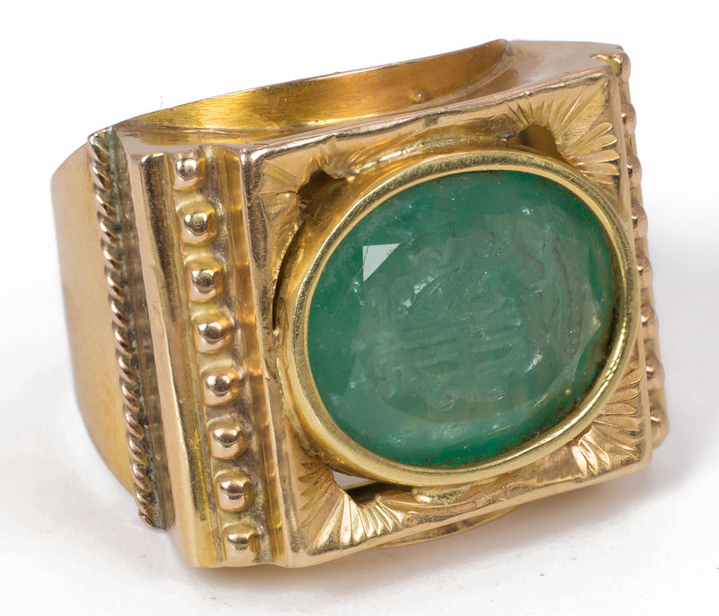 Anello vintage da uomo in oro 18k con smeraldo intagliato, anni 40