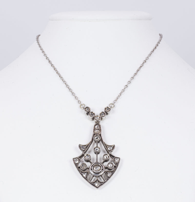 Collier liberty in oro e argento con rosette di diamante, anni 20 - Antichità Galliera