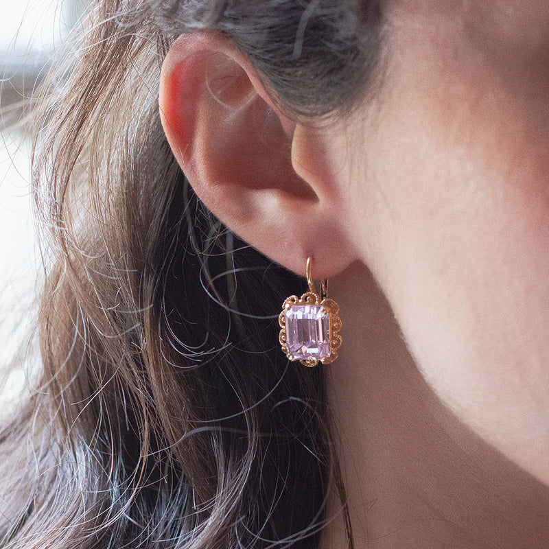 Orecchini in oro rosa 18K con diamante da 1,5 carati e gemma ametista Orecchini in oro rosa 18K con diamante da 1,5 carati e gemma ametista
