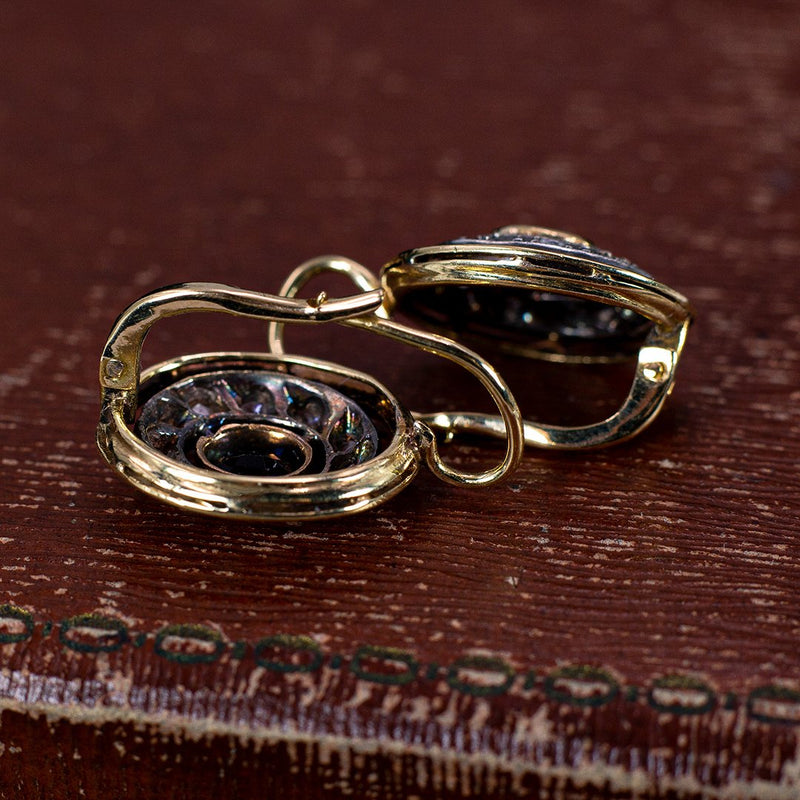 Orecchini antichi in oro 18K e argento, con zaffiri e rosette di diamanete, anni '40/'50 - Antichità Galliera