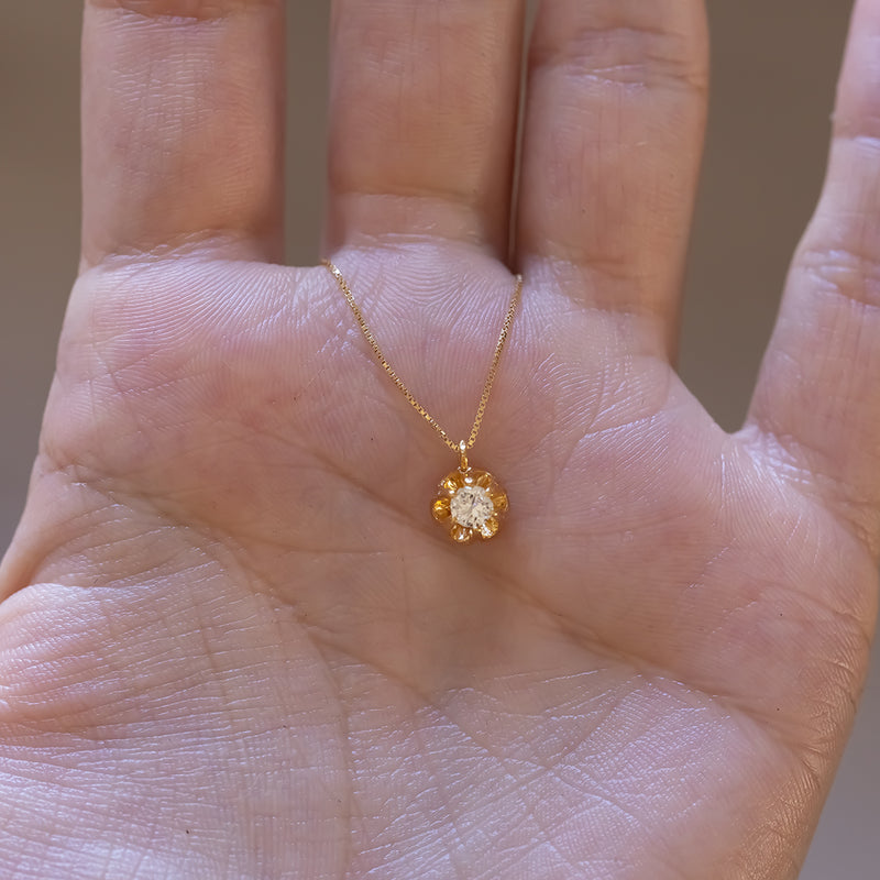 Collana punto luce in oro giallo 18K con diamante di taglio vecchio da 0.29ct