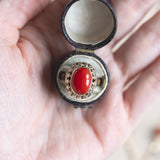 Vintage 8K gold coral ring, 50s / 60s