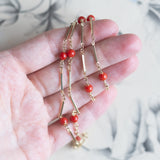 Vintage 8K gold necklace with coral spheres, 70s