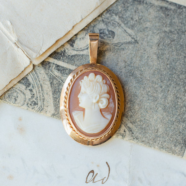 Antique 14K gold cameo pendant, 1940s