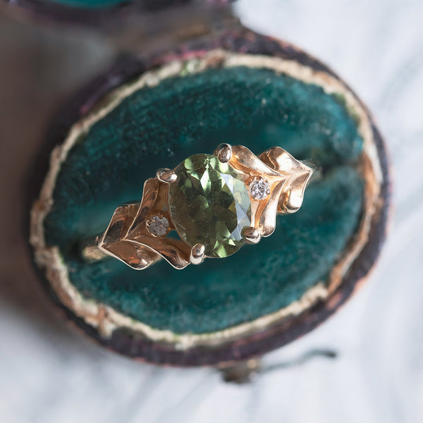 Vintage 14K gold ring with peridot and diamonds, 60s / 70s
