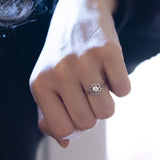 Solitaire in 18K white gold with a brilliant cut diamond of approx. 0.30 ct, 40s