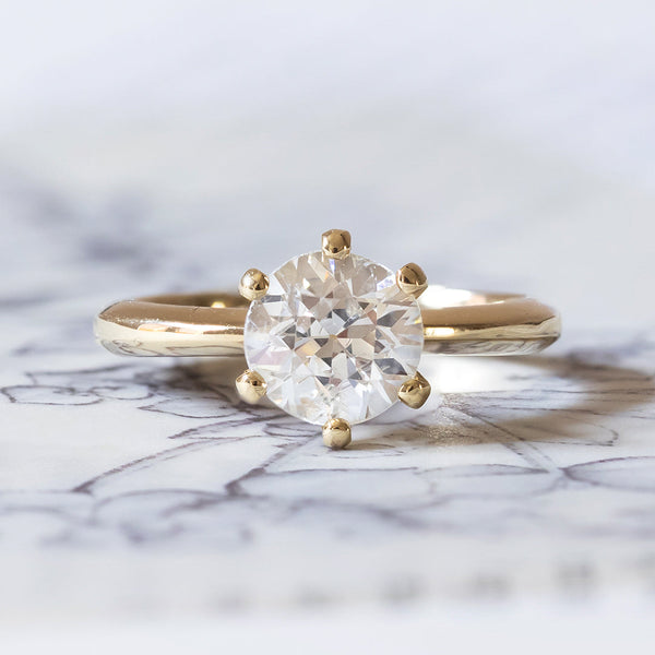 Solitario in oro 18K con diamante di taglio brillante di 1.67ct