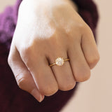 Solitaire in 18K gold with 1.67ct brilliant cut diamond