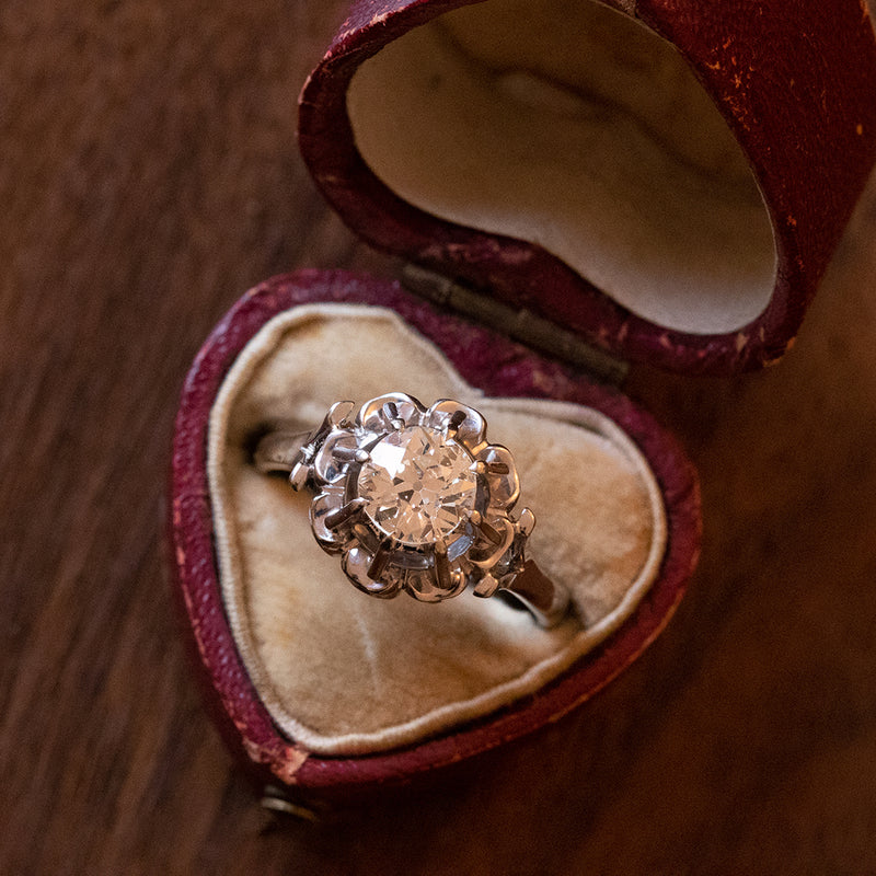 Solitaire ancien en or blanc 18 carats avec diamant d'environ 0,95 ct, années 1940