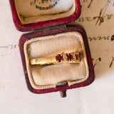 Bague vintage en or 18 carats avec rubis et diamants (0.12 ct environ), années 60/70