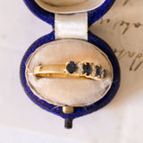 Anillo vintage de oro de 18 quilates con zafiros y diamantes (0.12 quilates aprox.), años 60/70