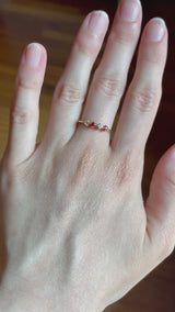 Vintage 18K gold ring with rubies and diamonds (0.10ctw approx.), 70s