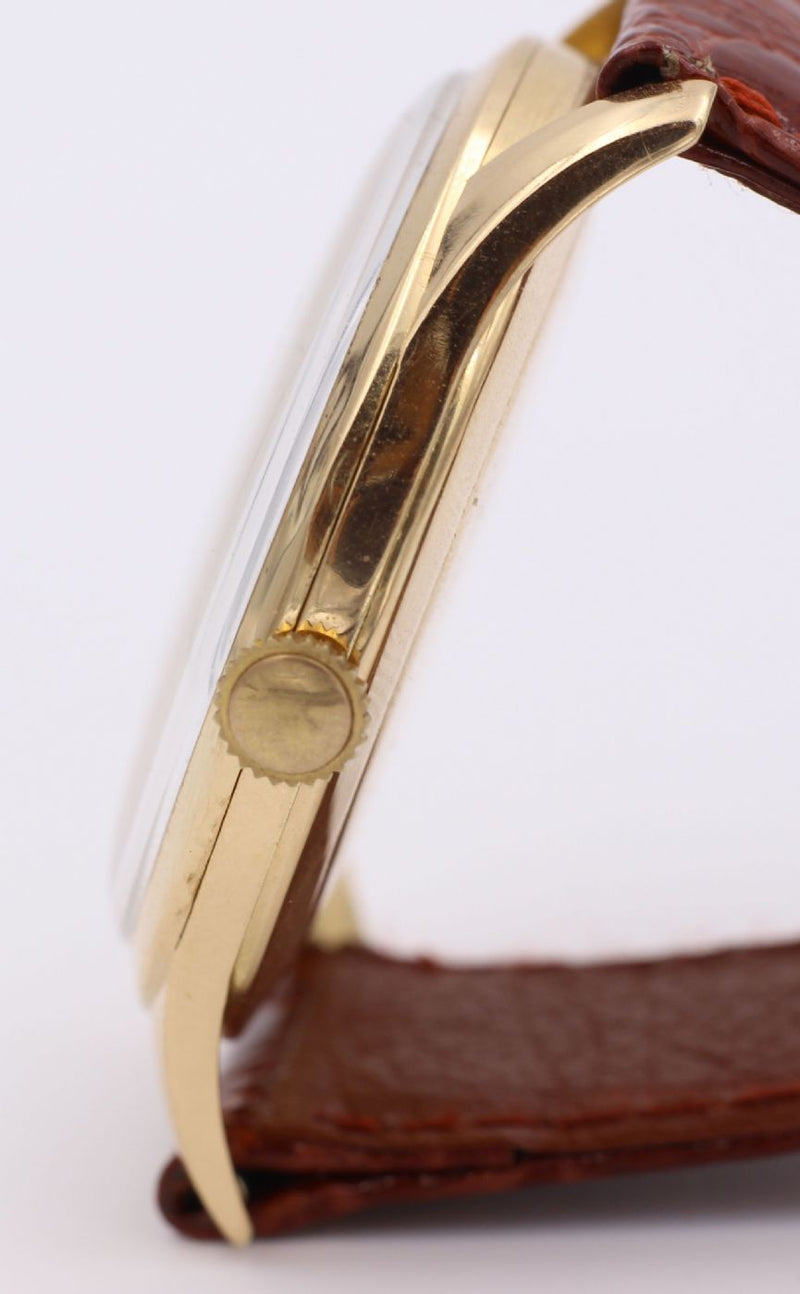 Orologio da polso Oversize Cyma in oro 18k , anni 50 - Antichità Galliera