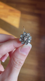 Orecchini antichi in oro 18K e argento con diamanti di taglio rosetta, primi del ‘900