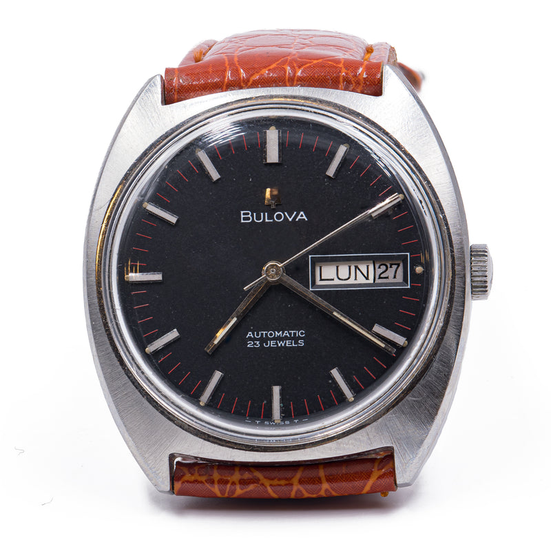 Bulova wristwatch in automatic steel with date with black dial, 60s / 70s