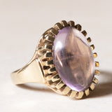 Vintage 8K gold cocktail ring with cabochon cut amethyst, 1950s / 1960s