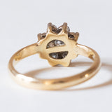 Винтажное кольцо из 18-каратного золота с ромашкой и бриллиантами (приблизительно 0.40 карата), 60-е годы