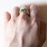 Vintage contrarié ring in 14K gold with emeralds and diamonds, 60s