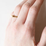 Anello vintage in oro giallo 18K con perla bianca, anni ‘40/‘50