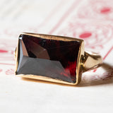 🥀 Anello vintage in oro 18K con granato, anni ‘40/‘50