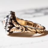 Vintage-Ring im antiken Stil aus 18 Karat Gold und Silber mit einem zentralen Diamanten im Rosenschliff (ca. 2.20 ct) und Diamanten im Rosettenschliff