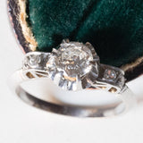 Antique platinum ring with diamonds (approx. 0.66ct), 30s