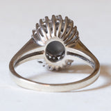 🌌 Vintage 14 Karat Weißgold Triplet Opal & Diamanten im Brillantschliff (ca. 0.24 ctw) Gänseblümchen-Ring, 60er Jahre