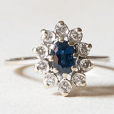 Vintage 18 Karat Weißgold Saphir (ca. 0.50 ct) und Diamanten (ca. 0.20 ctw) Gänseblümchenring, 60er Jahre