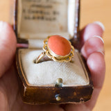 Vintage ring in 18K gold with coral, 60s / 70s