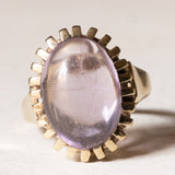 Vintage 8K gold cocktail ring with cabochon cut amethyst, 1950s / 1960s