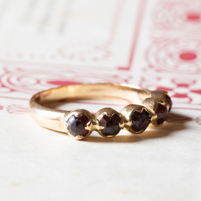 🥀 Veretta vintage in oro 18K con granati, anni ‘40/‘50