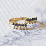Vintage 18K gold ring with sapphires (0.50ctw approx.) And diamonds (0.20ctw approx.), 1970s