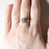 Vintage Gänseblümchenring aus 18 Karat Weißgold mit Diamanten (ca. 0.86 ctw), 70er Jahre