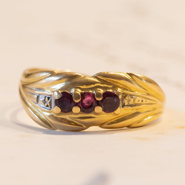 Anello vintage in oro 18K con rubini, anni ‘60/‘70