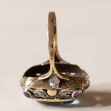Anello vintage in stile antico in oro 18K e argento con zaffiro e rubini