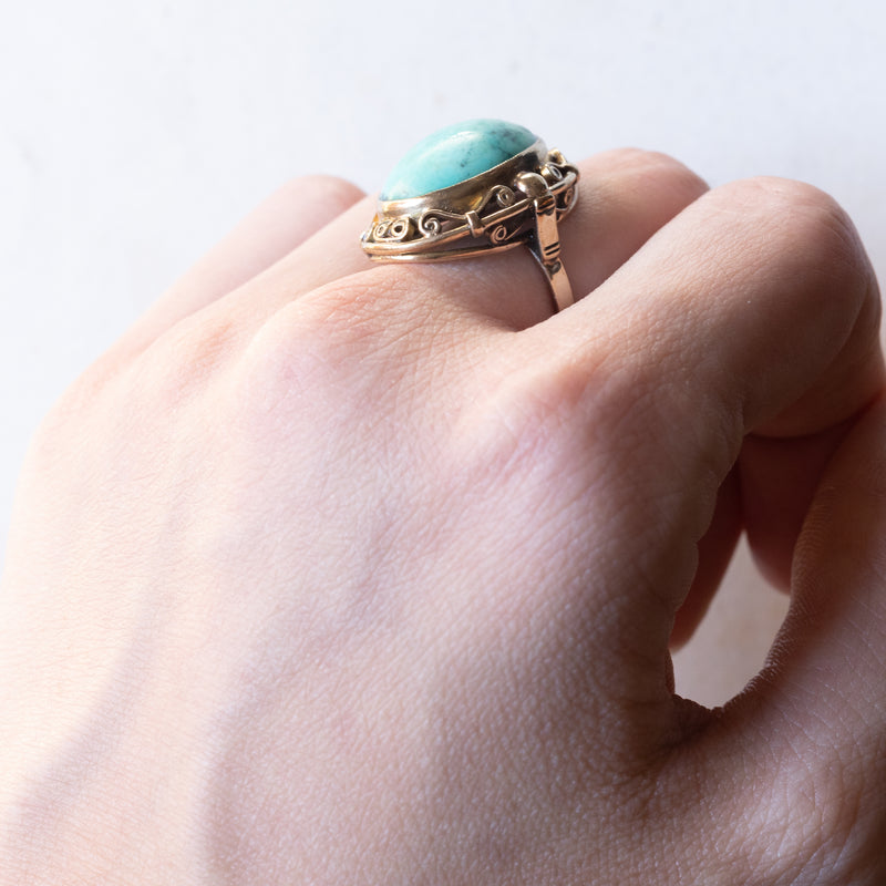 8K gold ring with turquoise, 1940s