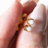 Vintage Ohrringe aus 18 Karat Gelbgold mit Nachahmungsperlen, 60er Jahre