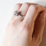 Vintage Gänseblümchenring aus 18 Karat Weißgold mit Diamanten (Mitte ca. 1.55 ct), 70er/80er Jahre