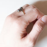 Antiker Contrarier aus 18 Karat Gold und Silber mit Diamanten im Rubin- und Rosettenschliff, Anfang des 900. Jahrhunderts